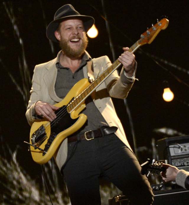 Ted Dwane, Mumford and Sons, Mumford & Sons