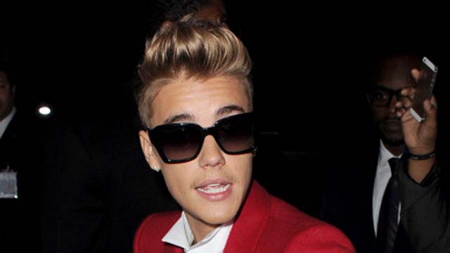 Justin Bieber Police Raid, Justin Bieber Search Warrant, Justin Bieber Felony Egg Assault, Justin Bieber Eggs Neighbors House, Justin Bieber Egg Throwing, Justin Bieber Assault, Justin Bieber Arrested, Justin Bieber Jail Time, Justin Bieber Drugs