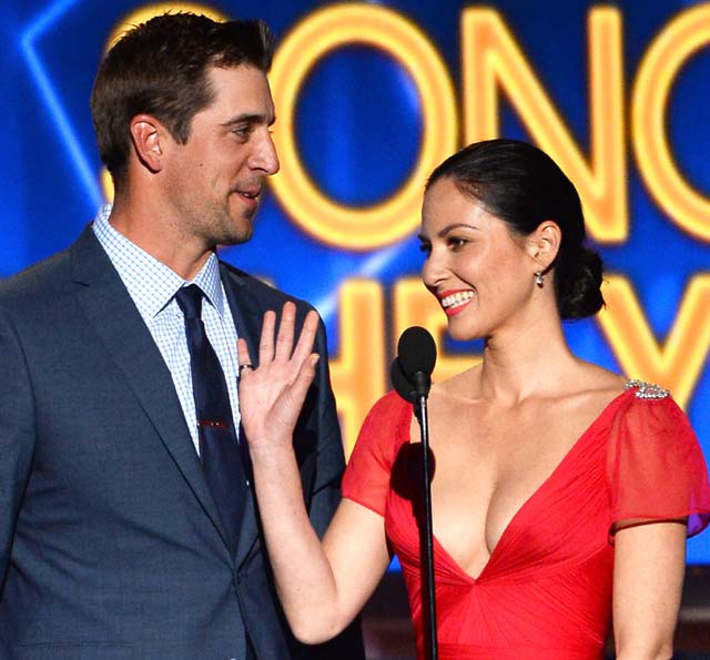 aaron rodgers gay, aaron rodgers dating