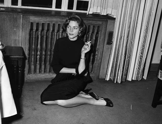 Lauren Bacall Dead