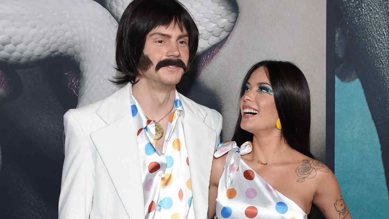 Evan Peters and Halsey