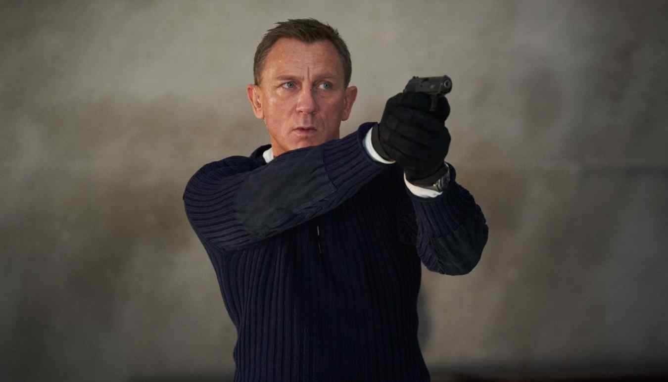 Daniel Craig