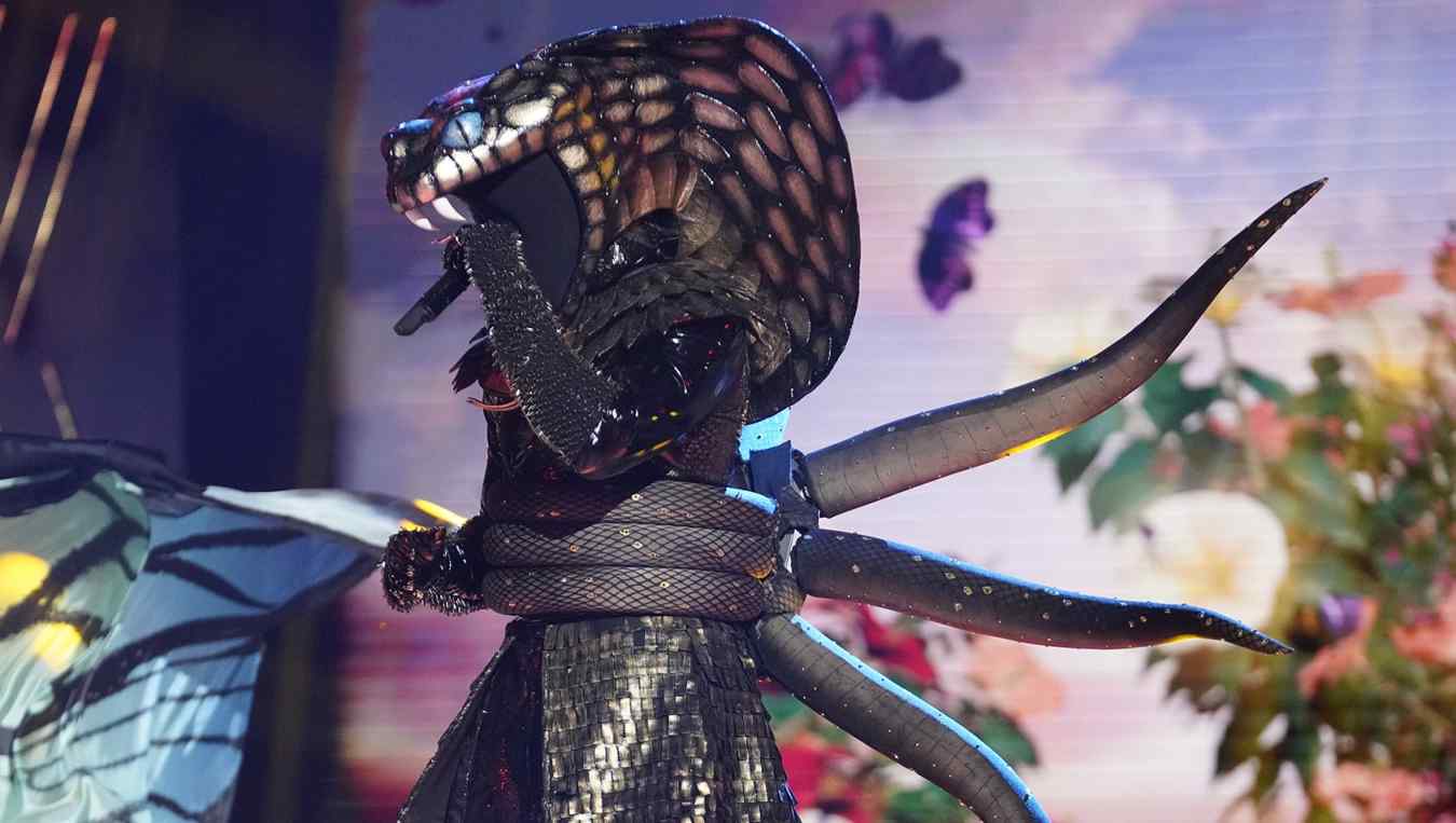 Serpent in the "Six More Masks" episode of THE MASKED SINGER airing Wednesday, Sept. 30 (8:00-9:00 PM ET/PT) on FOX.