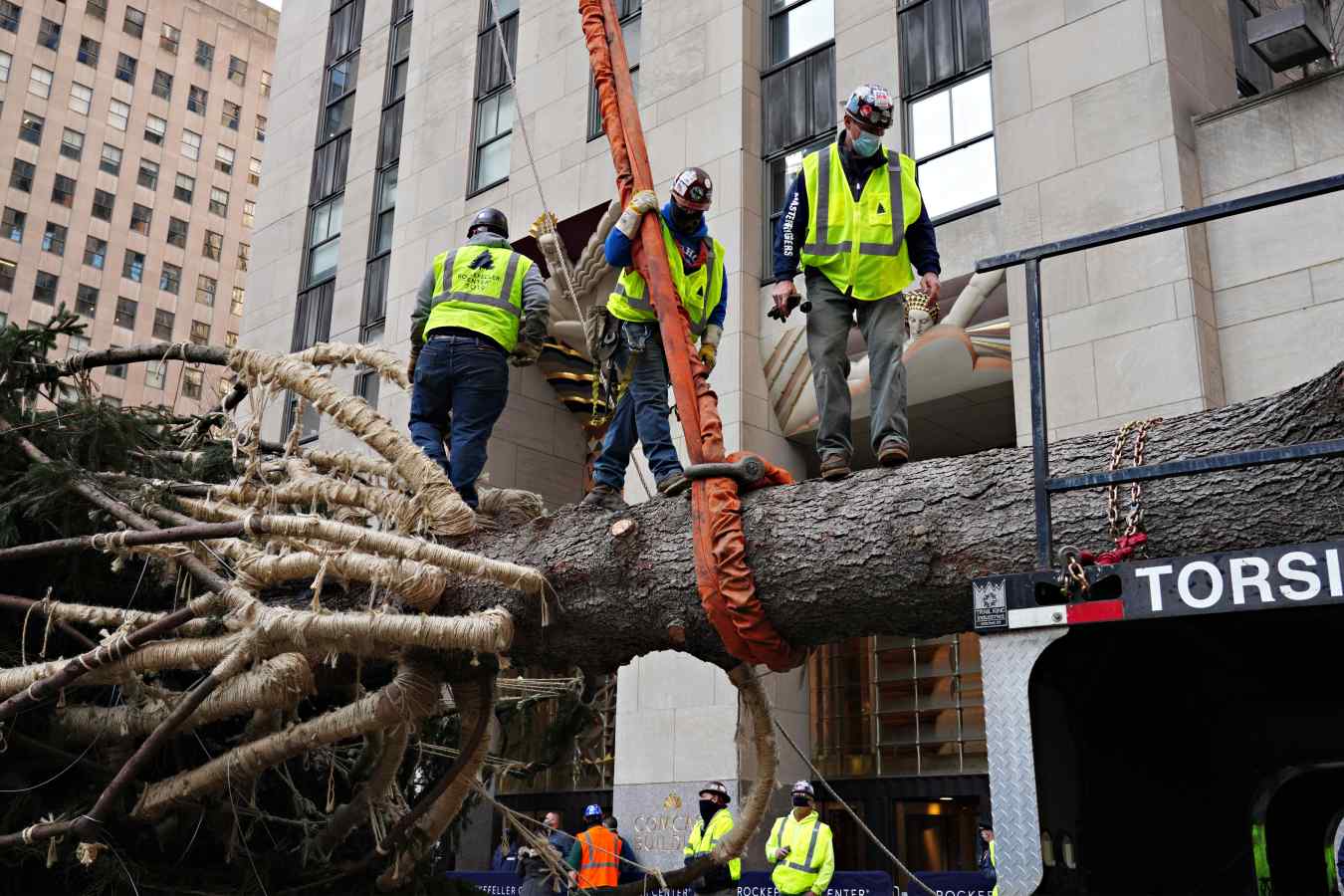 Christmas Tree Lighting Rockefeller Center Time Date