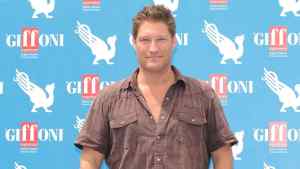 Sean Kanan shirt