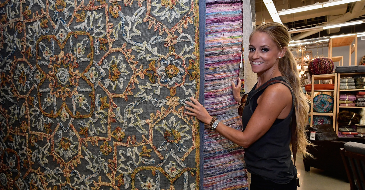 Nicole Curtis