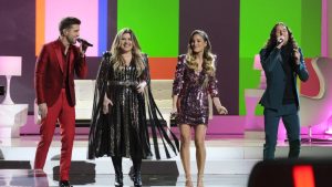 Girl Named Tom, Kelly Clarkson
