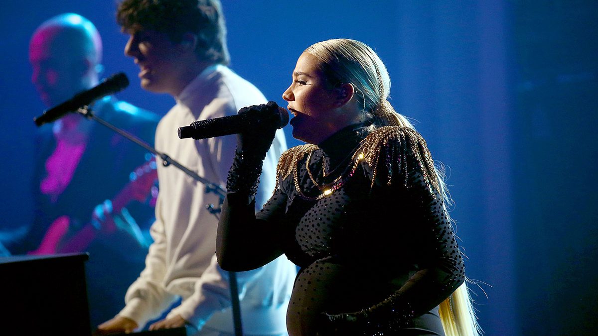 Gabby Barrett pregnant