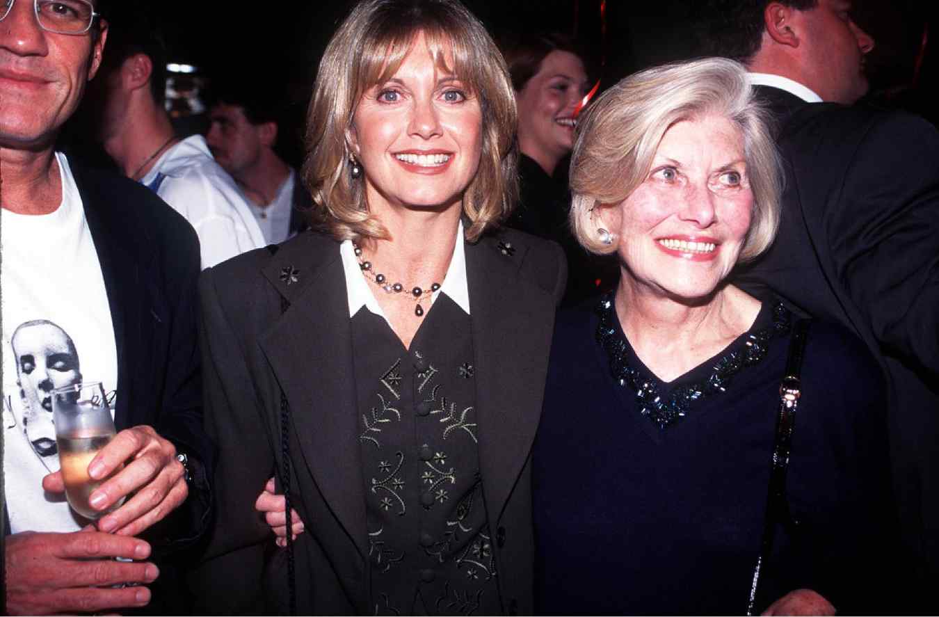 olivia newton john kids family