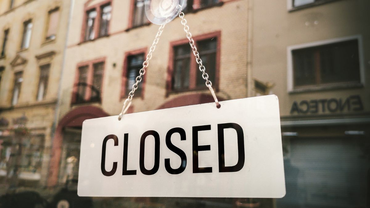Store closed sign