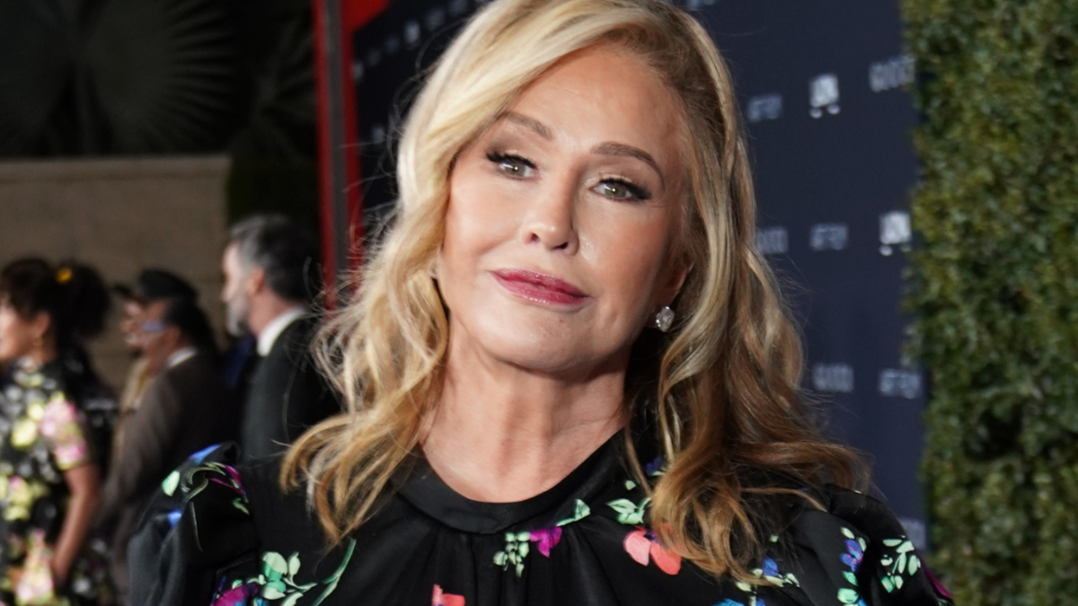 Kathy Hilton.