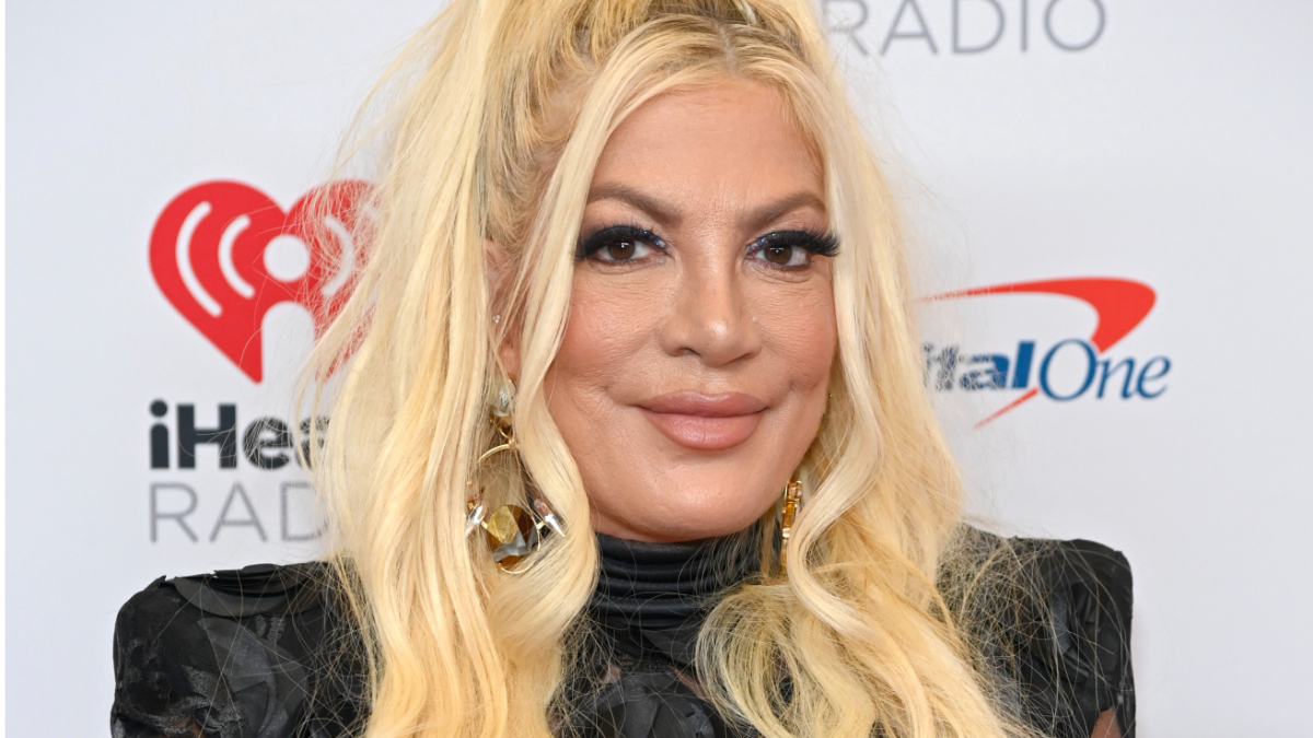 Tori Spelling.