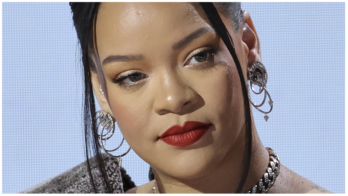 rihanna net worth 2023