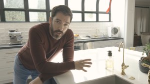 Drew Scott