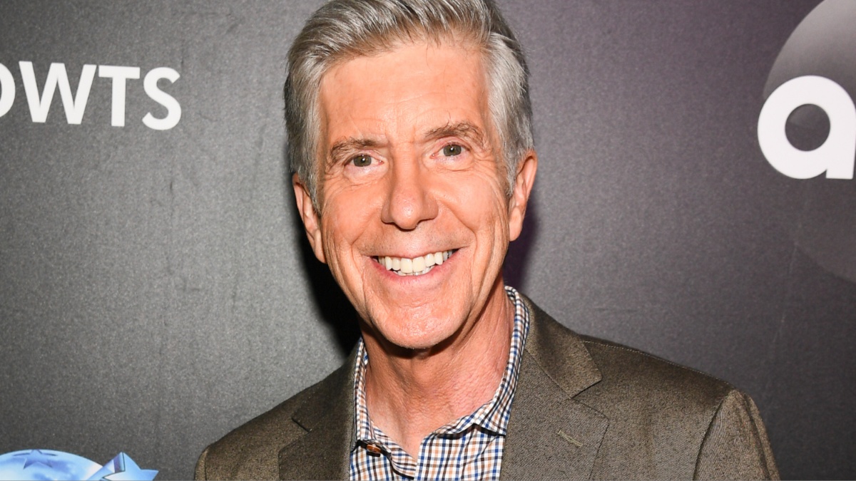 Tom Bergeron.