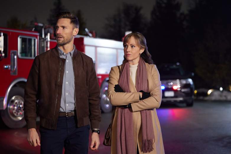 Andrew Walker, Nikki DeLoach