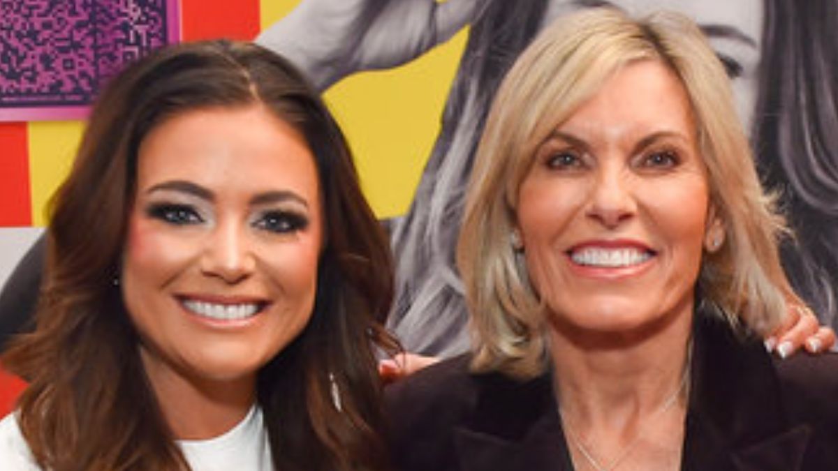 Malia White and Captain Sandy Yawn