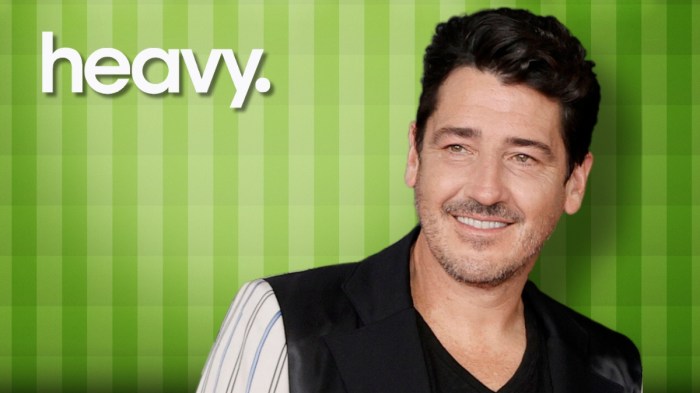Jonathan Knight