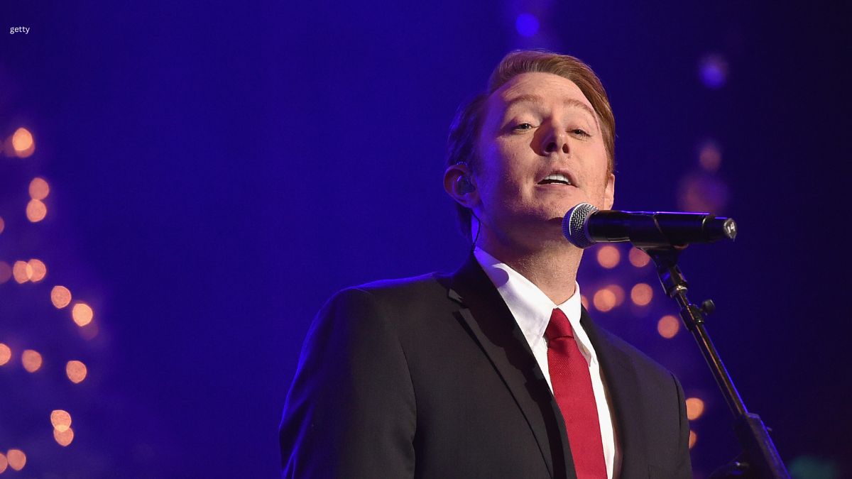 Clay Aiken revealed in a new interview that he isn't dating right now because he doesn't have the "energy" needed to do it.
