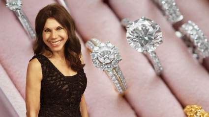 Theresa Nist’s New Ring Draws Attention in Video