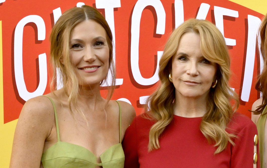 Schuyler Fisk, Lea Thompson