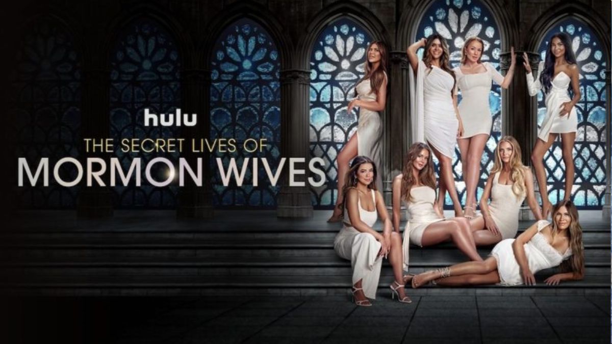 The cast of The Secret Lives of Mormon wives in their official cast photo