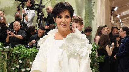 Kris Jenner Ditches Her Signature Cut for Fresh New ‘Pixie Bob’: See the Look
