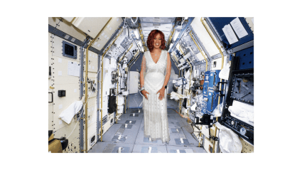 Gayle King Gives Emotional Reaction to Historic Space Flight: ‘I Can’t Believe It!’