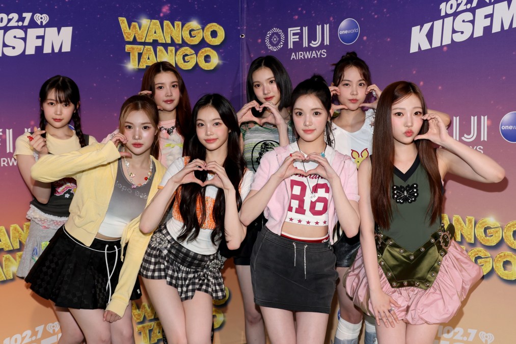 Hearts2Hearts (Ye-on, Juun, A-na, Ian, Jiwoo, Yuha, Carmen, and Stella) at iHeartRadio's Wango Tango 2025