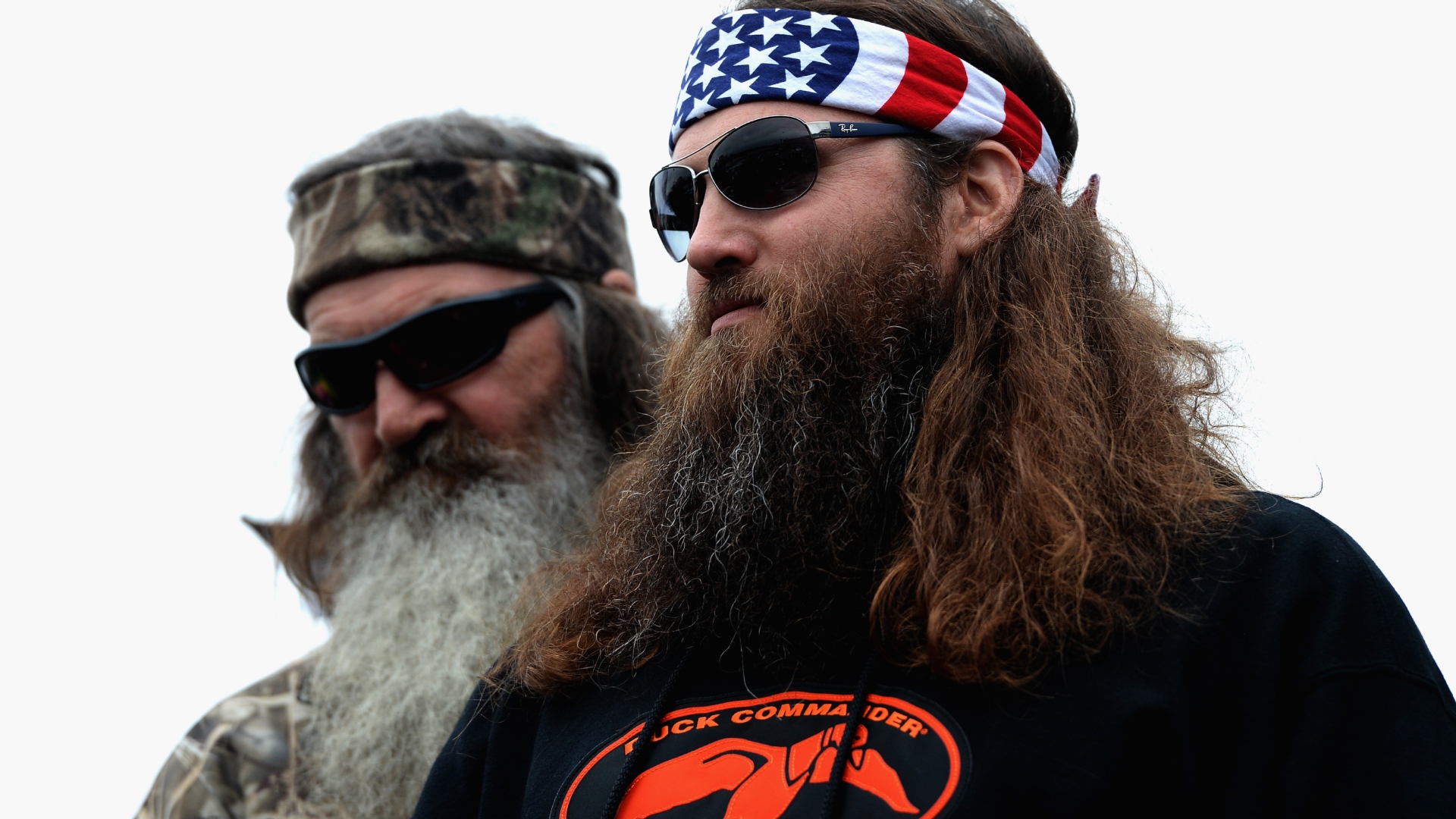 willie-robertson-pays-tribute-to-his-father-phil-robertson