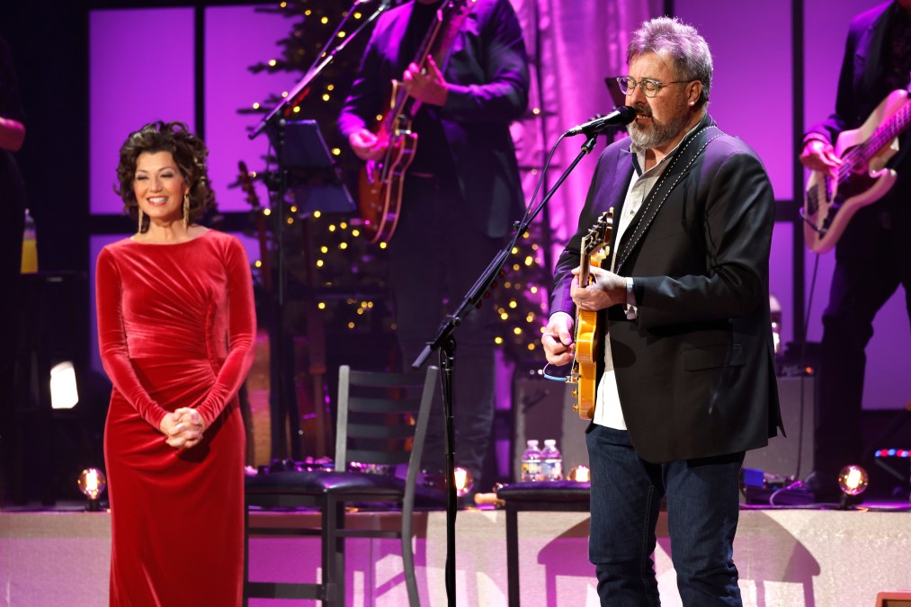 Vince Gill & Amy Grant performing together