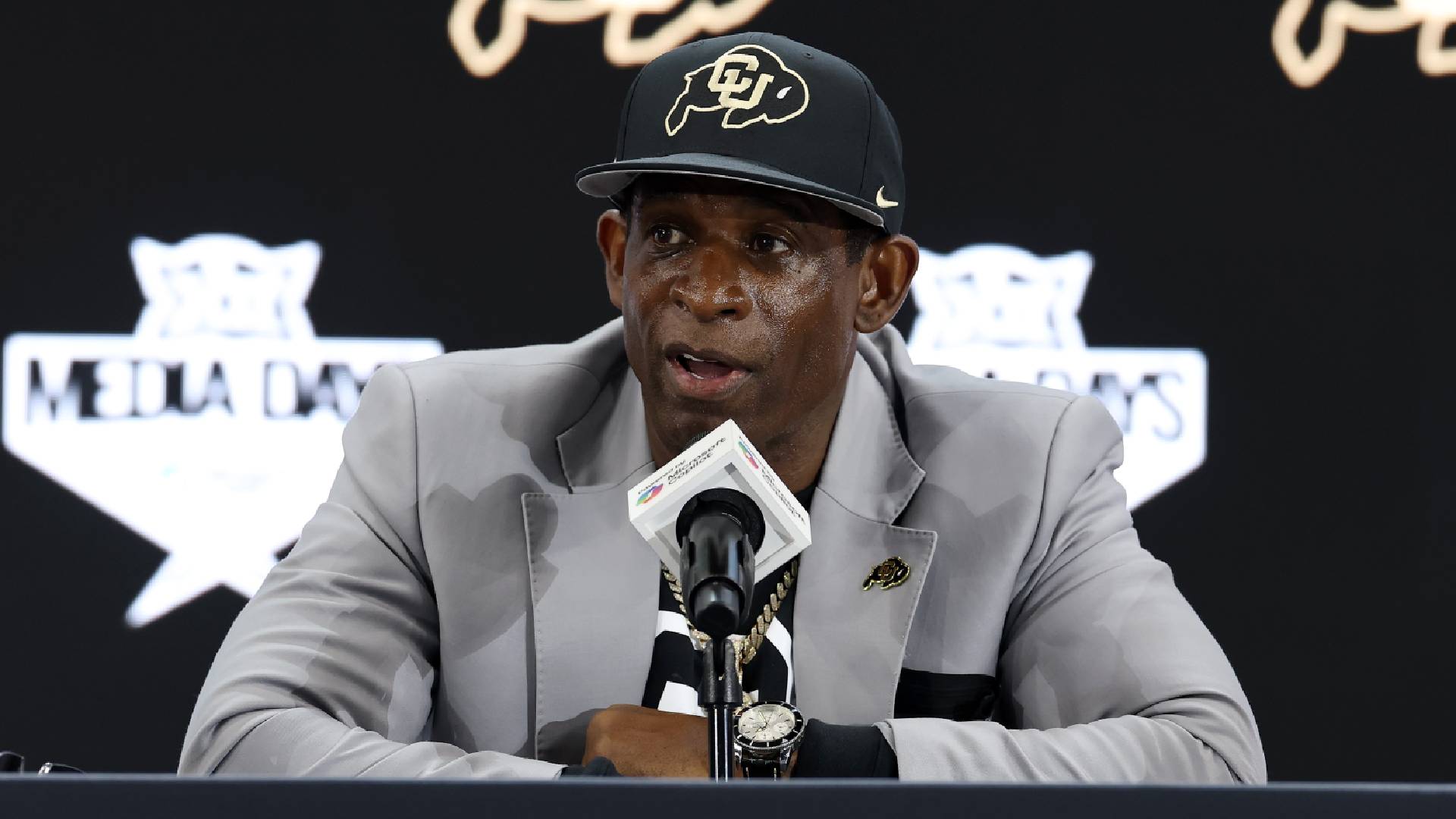 Detailed Deion Sanders Health Update Background for Desktop Detailed Deion Sanders Health Update Background for Desktop