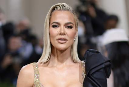 Khloe Kardashian Makes Heartfelt Tribute – ‘You’ve Saved Me’