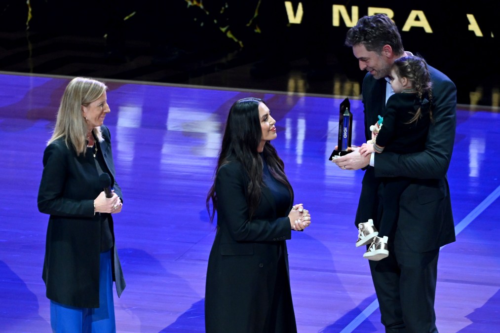 Vanessa Bryant with Kobe's teammate Pau Gasol