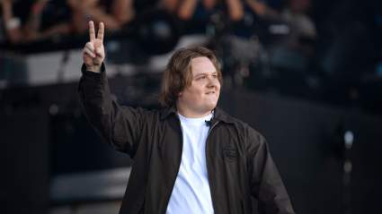 Lewis Capaldi Turns His Return into a Lifeline: Donates 734,000 Hours of Therapy