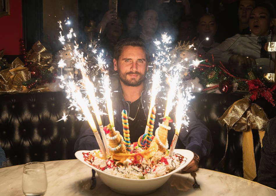 Scott Disick enjoys a King Kong Sundae  on October 13, 2017 in Bellevue, Washington. 