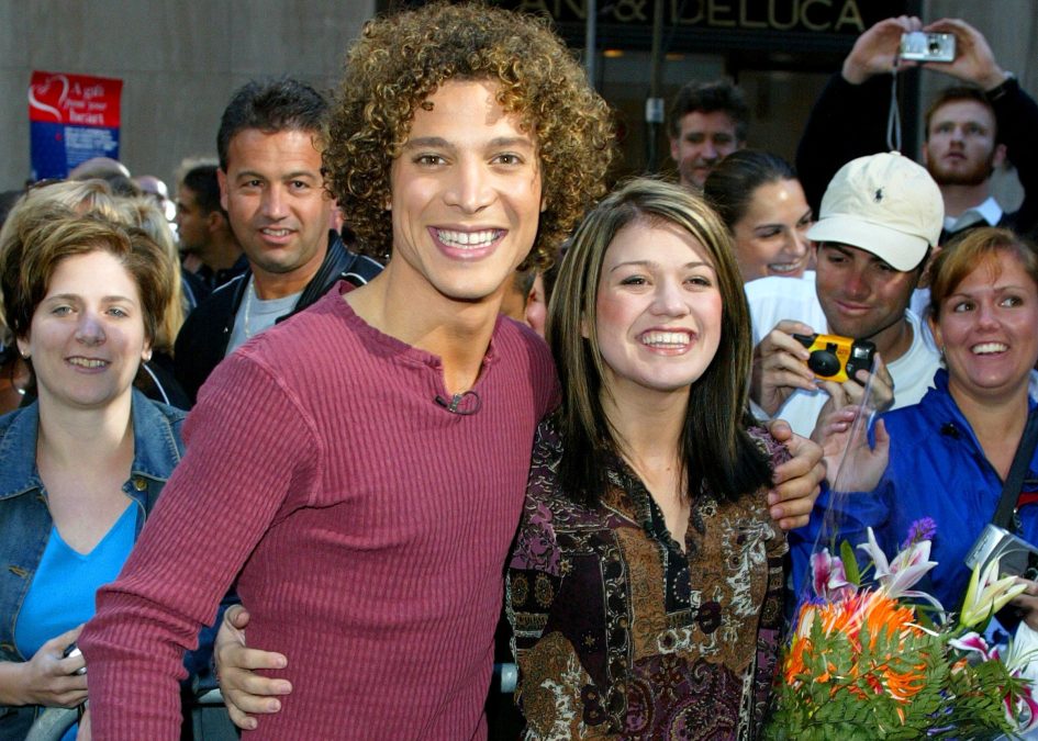 Kelly Clarkson and Justin Guarini