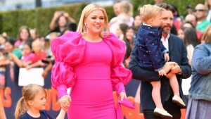 Kelly Clarkson with her ex-husband and their children