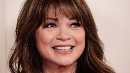 ‘Love Again’ Star Valerie Bertinelli’s Unfiltered & No-Makeup Selfie Is Turning Fans’ Heads