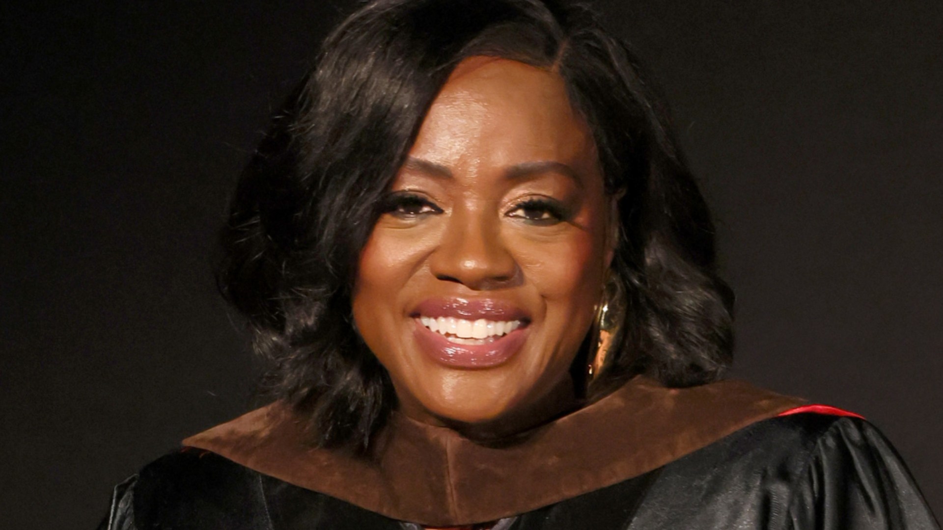 PHOTO Viola Davis Embraces 60th Birthday With Bold New Look