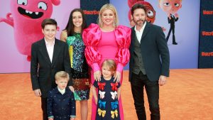Kelly Clarkson Brandon Blackstock and Kids