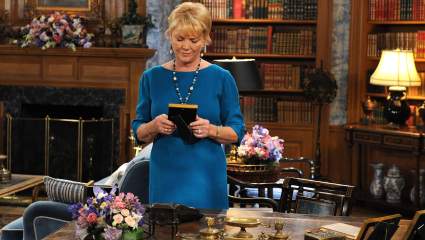 OLTL’s Erika Slezak Reunites With Former Castmates