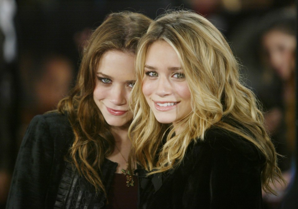 Actresses Mary-Kate and Ashley Olsen