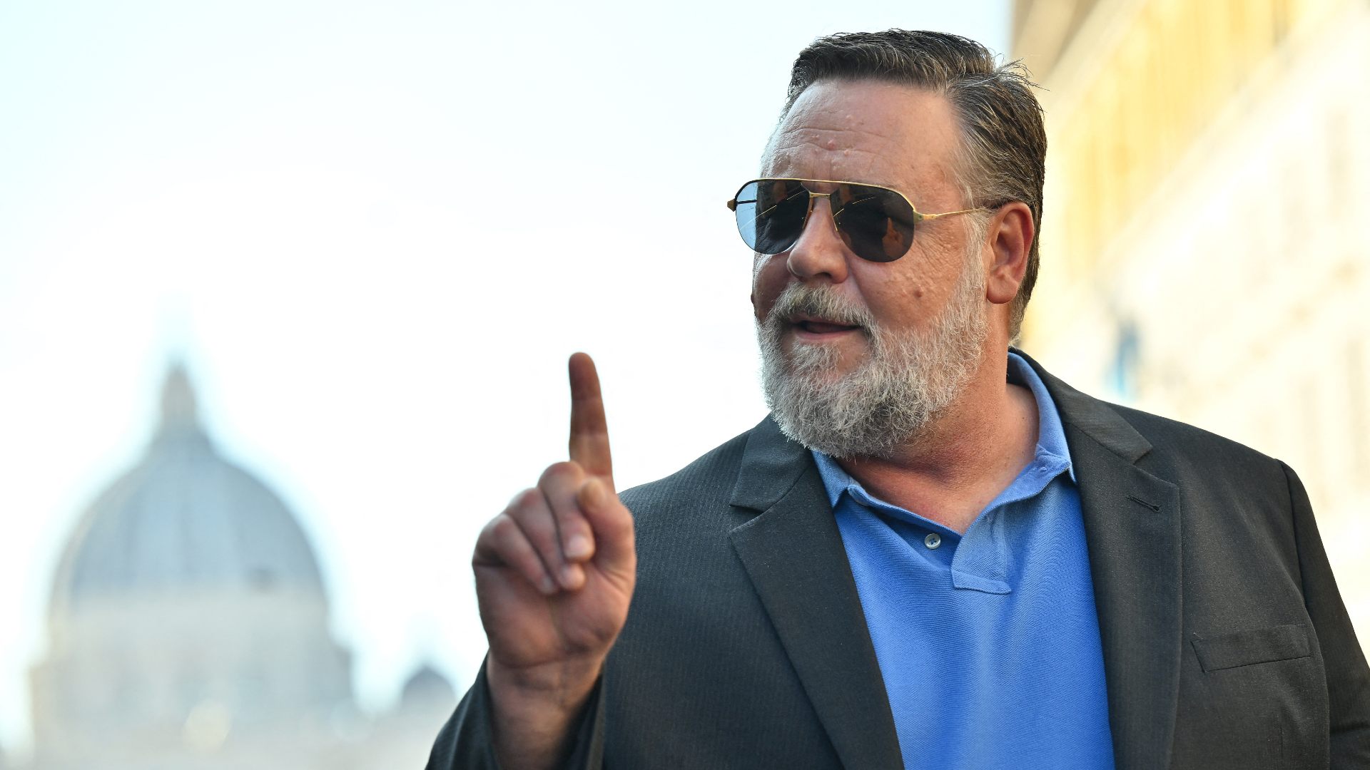 Russell Crowe Turns Heads with His Slimmed-Down Look [Photos]