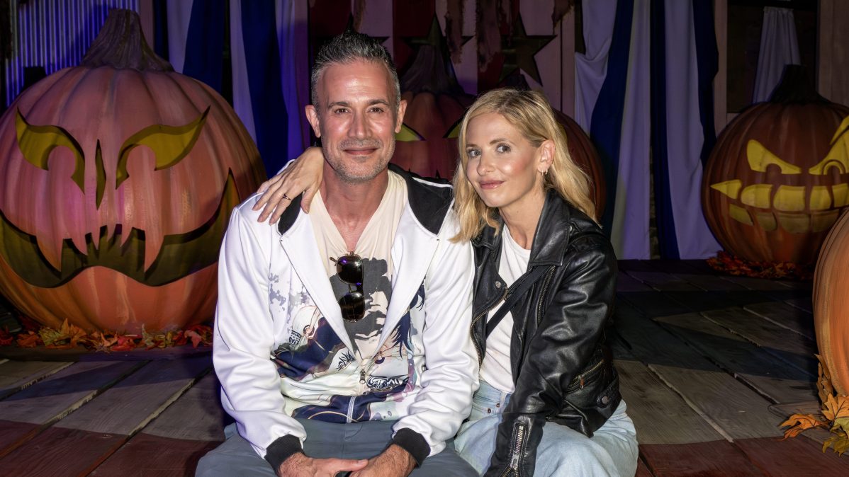 Freddie Prinze Jr. and Sarah Michelle Gellar.