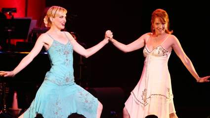Hallmark Star’s Instagram Call‑to‑Action for Elaine Hendrix on DWTS