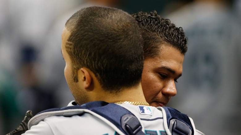Jesus Montero embracing anoher player