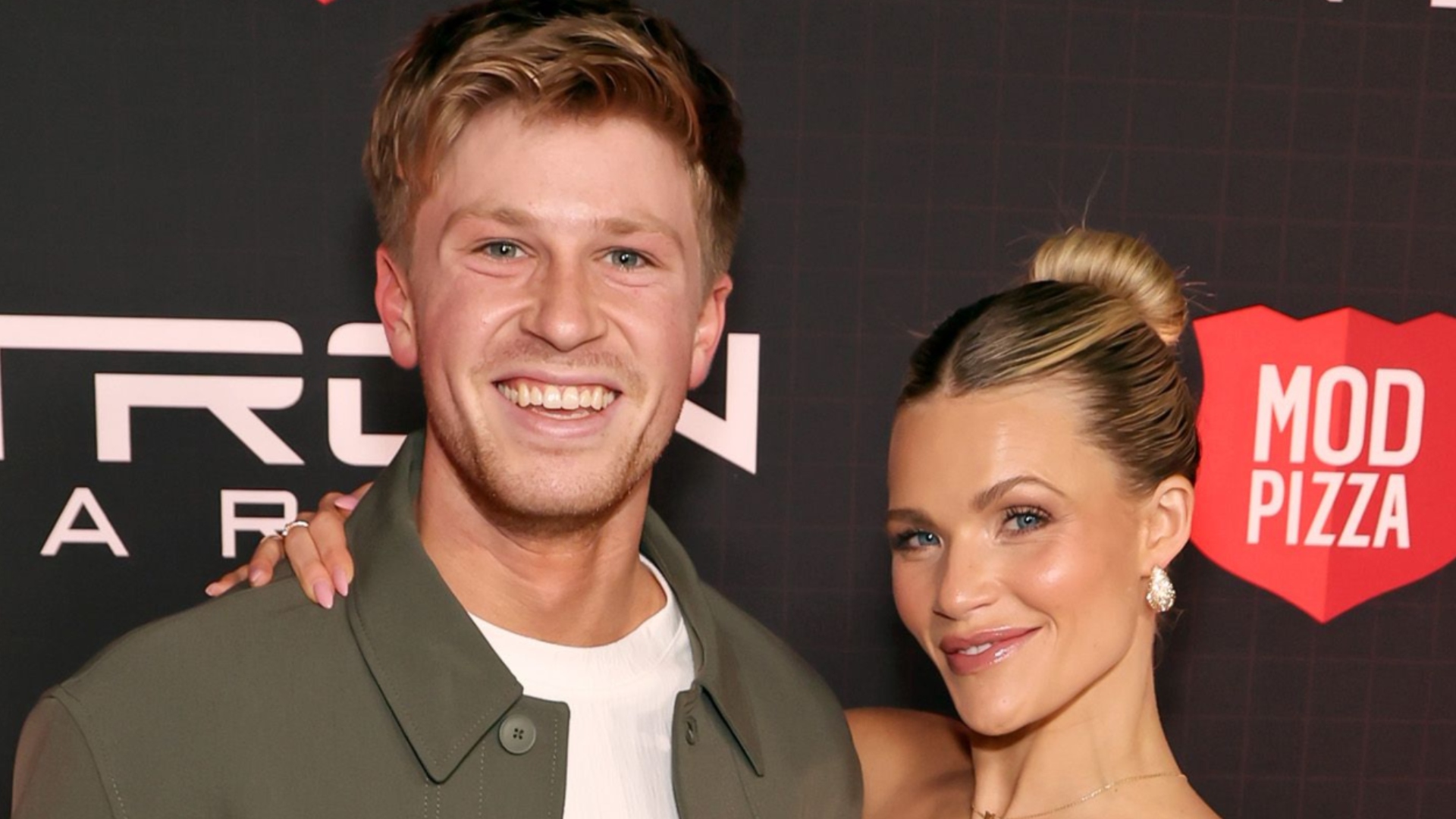 Fans React to Robert Irwin’s Disney Night Cha Cha Performance