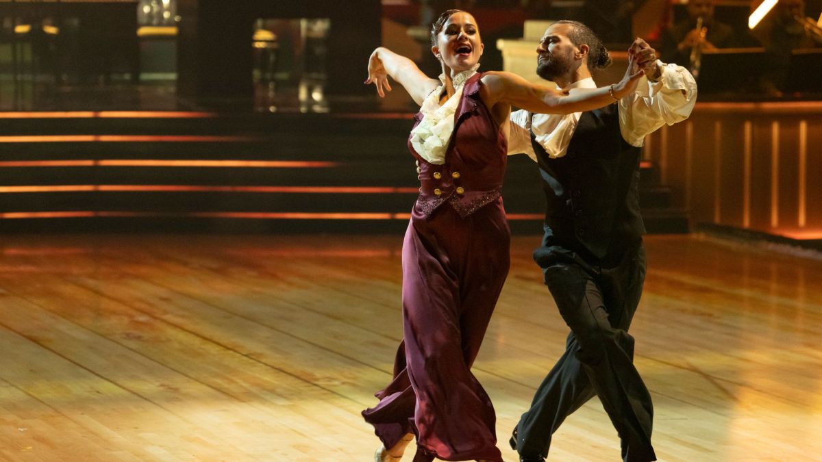 Whitney Leavitt, Mark Ballas