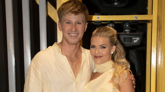Robert Irwin, Witney Carson